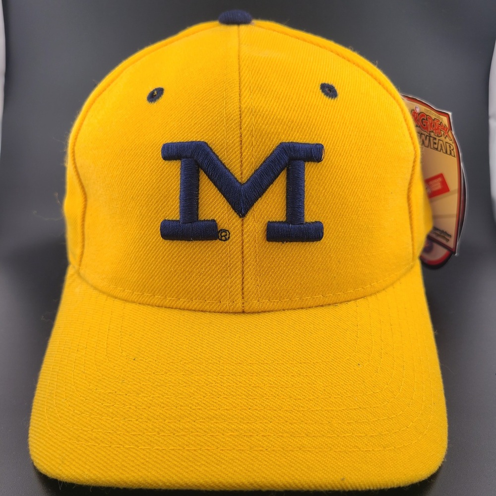 Zephyr Michigan Wolverines Z Hat Cap Mens 7 1/8 Yellow Blue Logo Fitted Hat